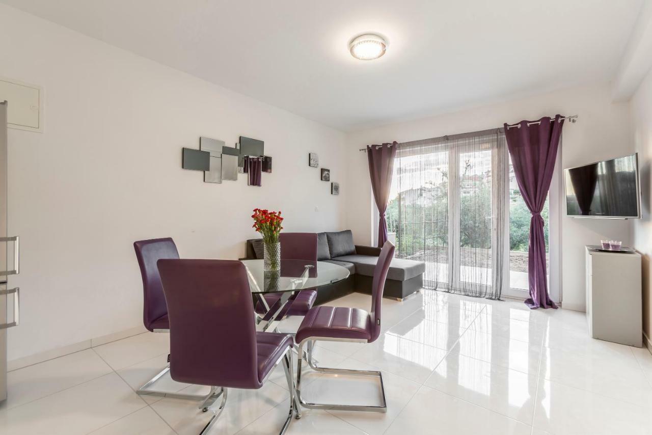 Apartments Karlo Podstrana Kültér fotó