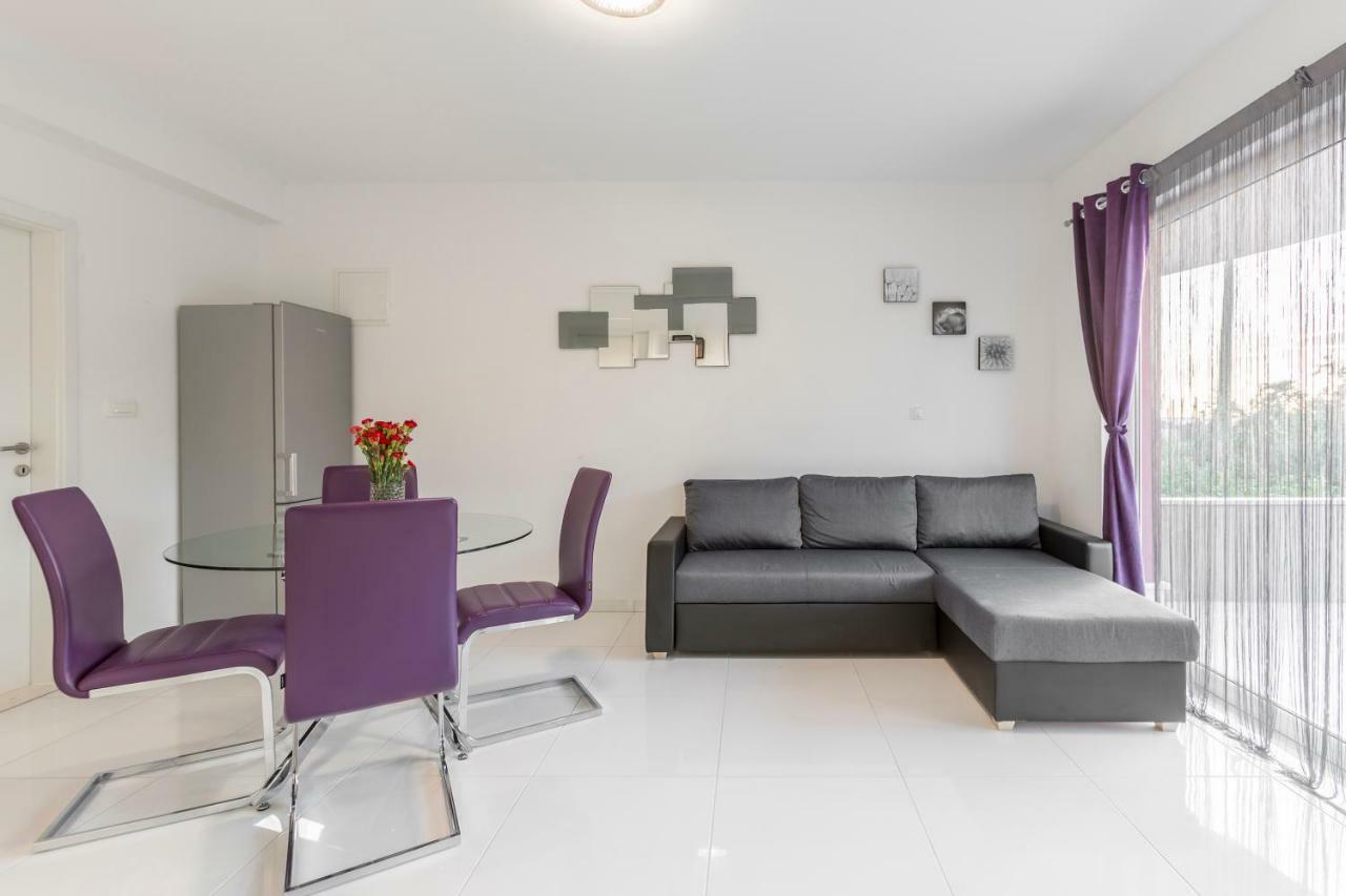 Apartments Karlo Podstrana Kültér fotó