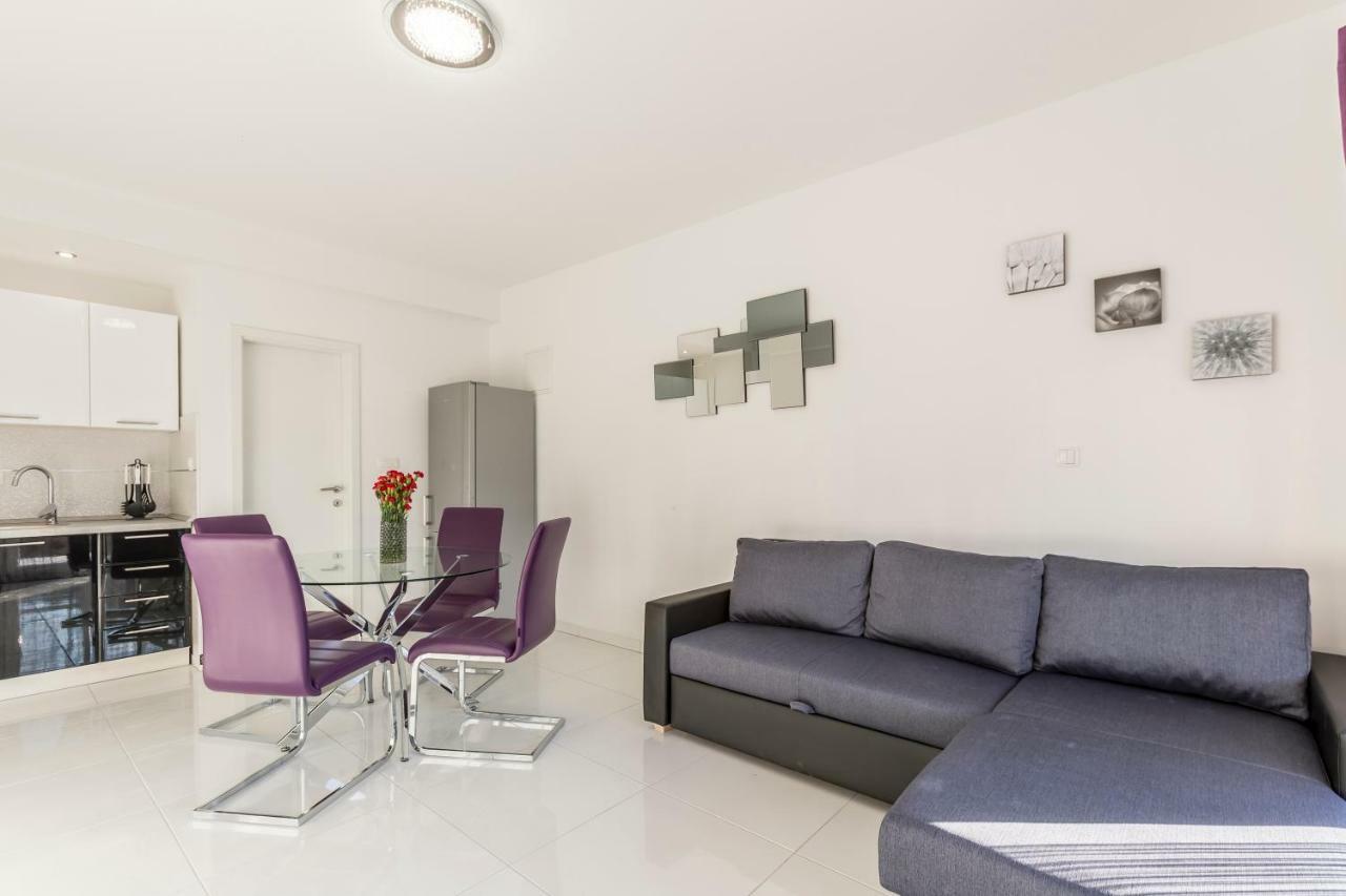 Apartments Karlo Podstrana Kültér fotó
